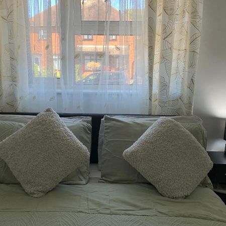 Double Room Bentilee Bucknall  Экстерьер фото