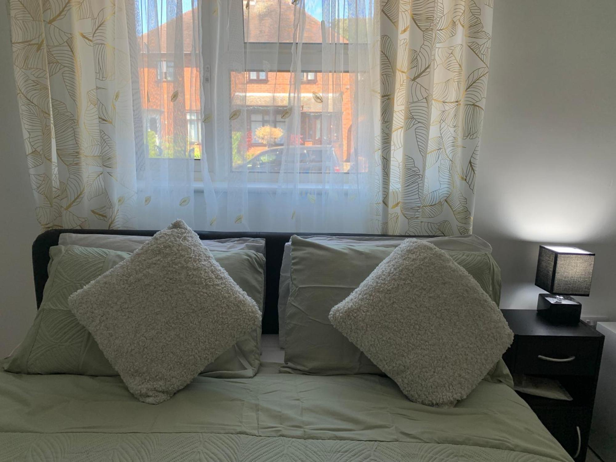 Double Room Bentilee Bucknall  Экстерьер фото